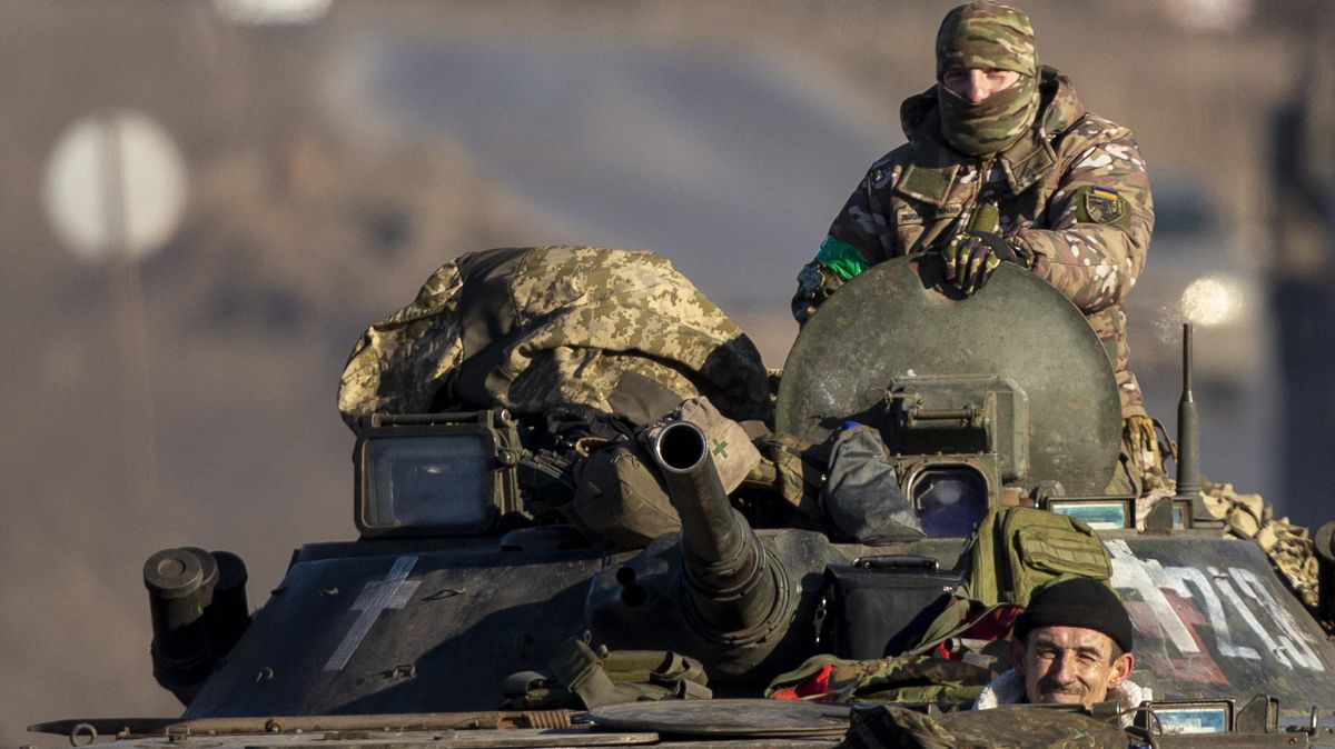 Ukrajina i Rusko chtějí útočit. Obránci mají v podstatě jediný možný směr